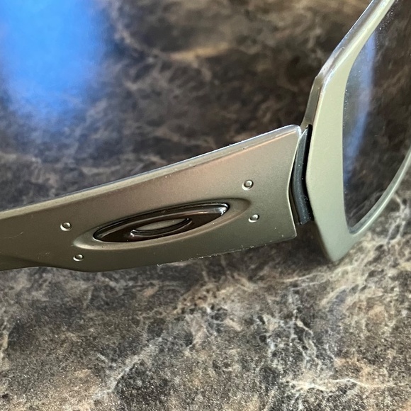 Vintage Oakley Spike Titanium Sunglasses - Picture 5 of 6